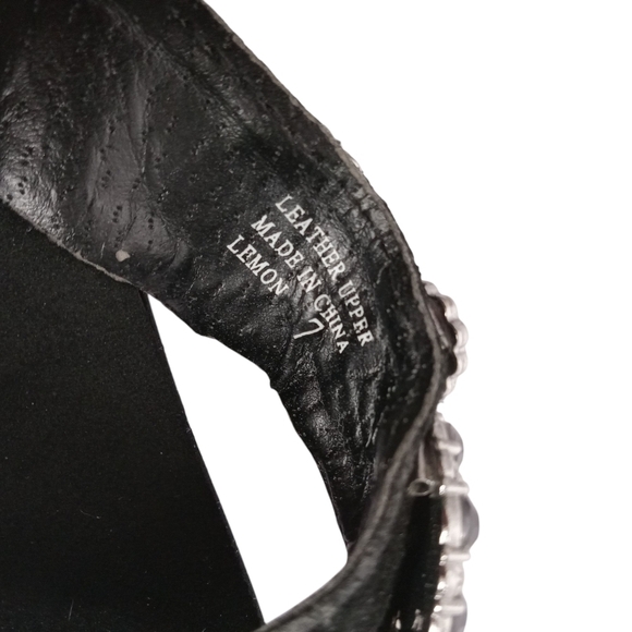 YELLOW BOX‎ BLK. AND SILVER SANDALS SIZE 7 LEATHER UPPER WITH BLING VGC - Picture 9 of 11